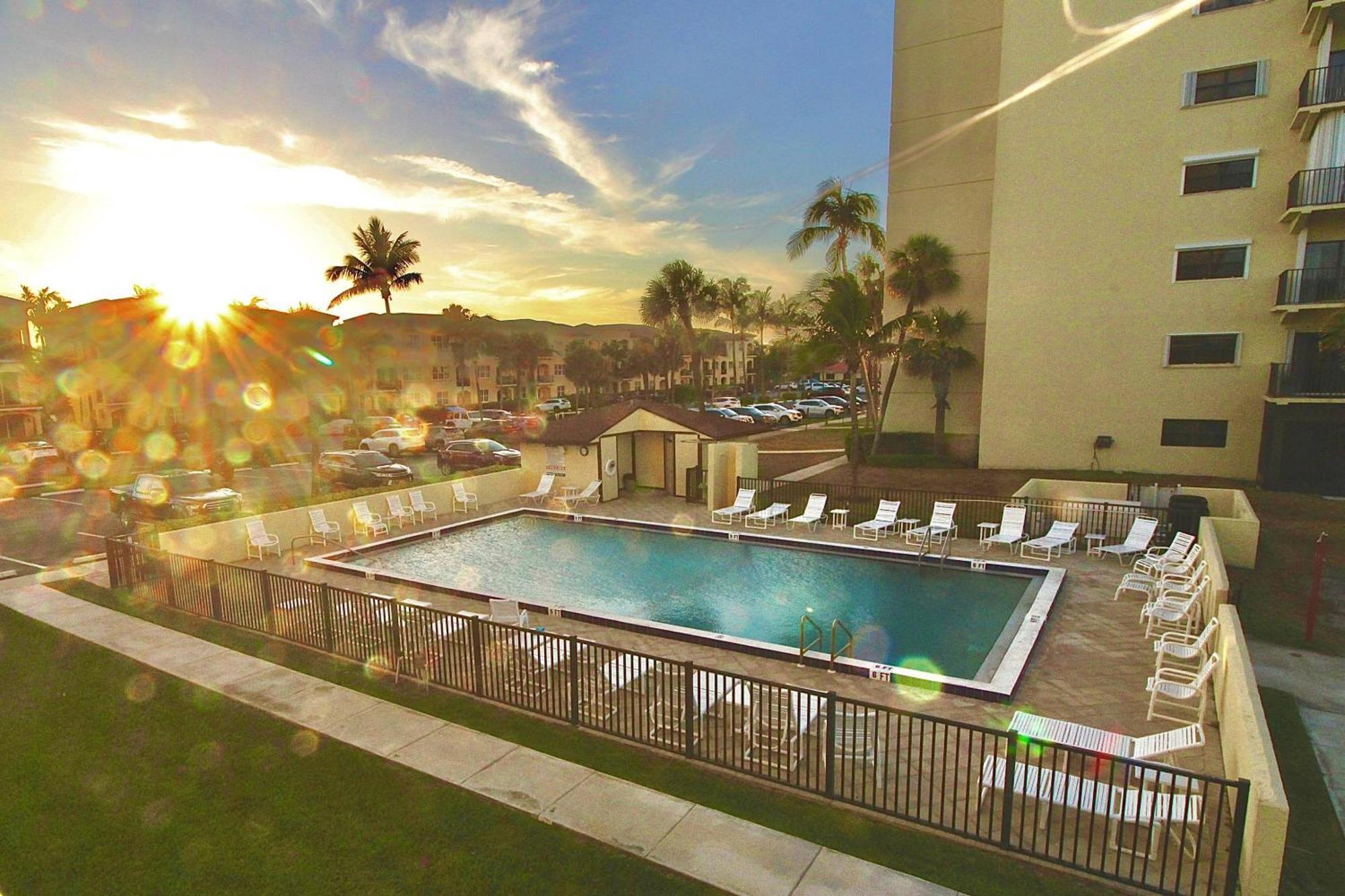 Ocean Breeze Condo 詹森海滩 外观 照片
